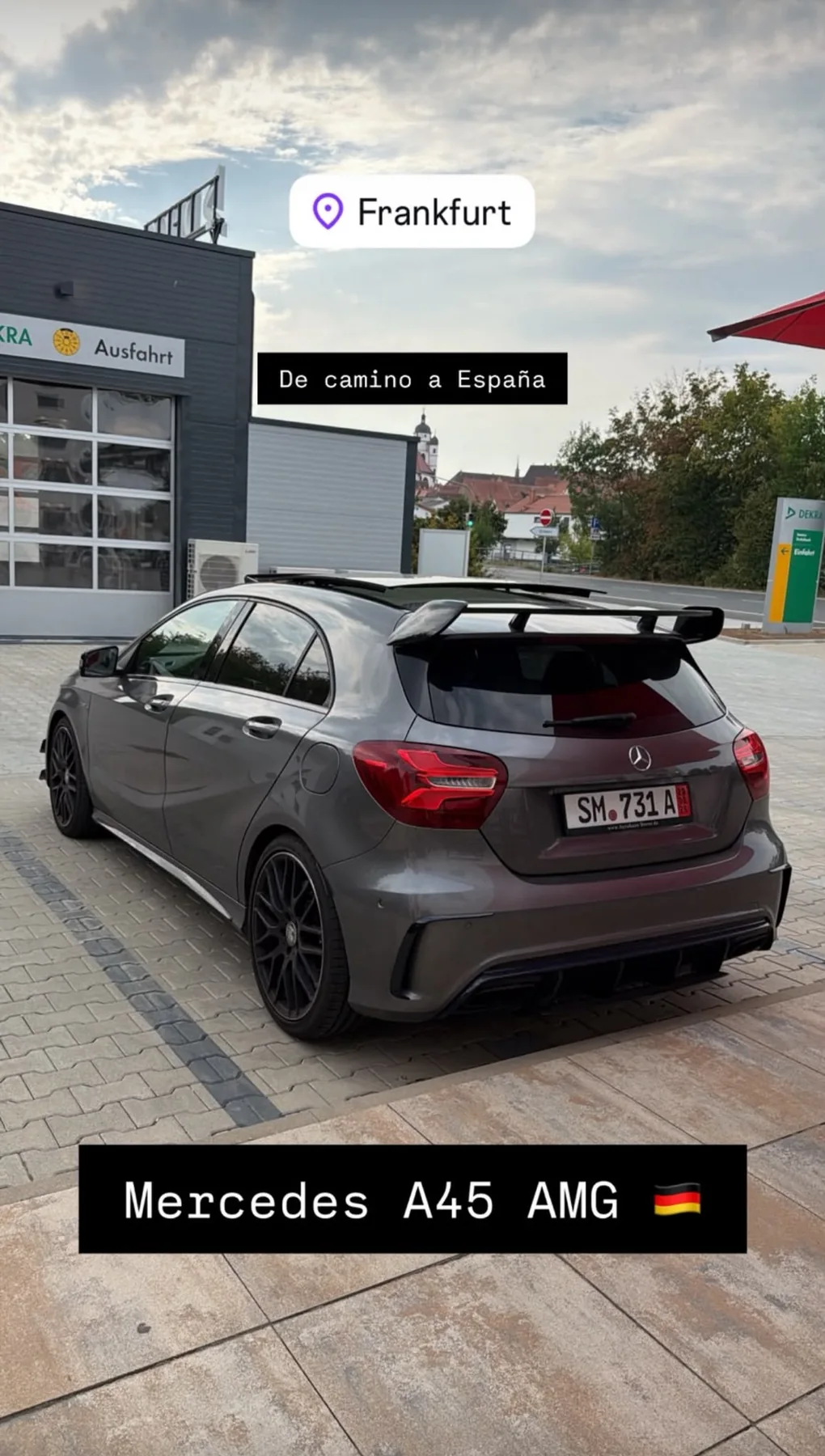 Mercedes durante una importación desde Alemania